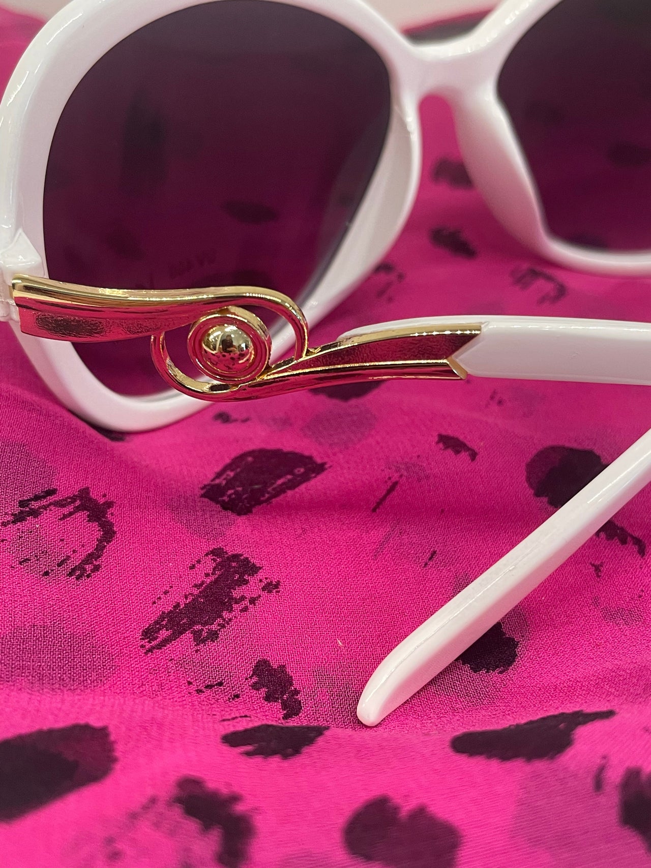 Reproduction White Sunglasses (Barbie) Bloomers and Frocks 